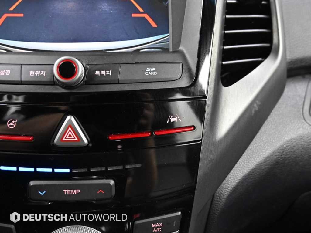 Ssangyong Tivoli 2019 Blanco - Importación desde Corea - HF Imports Iquique - Foto 17