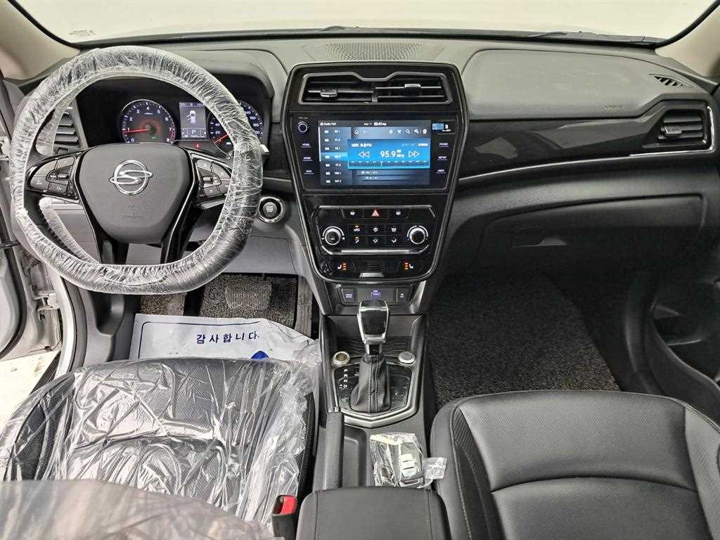 Ssangyong Tivoli - Vista 6