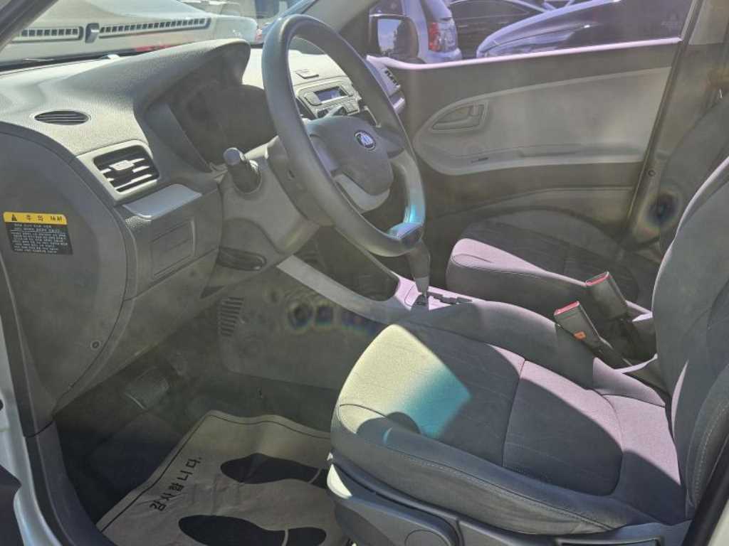 KIA Morning - Vista 11