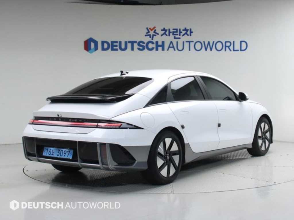 HYUNDAI Ioniq 6 - Vista 2