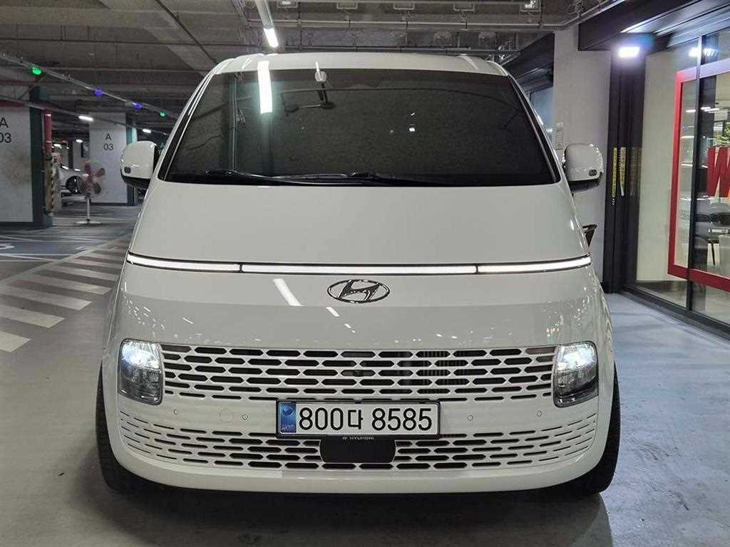 HYUNDAI Staria - Vista 2