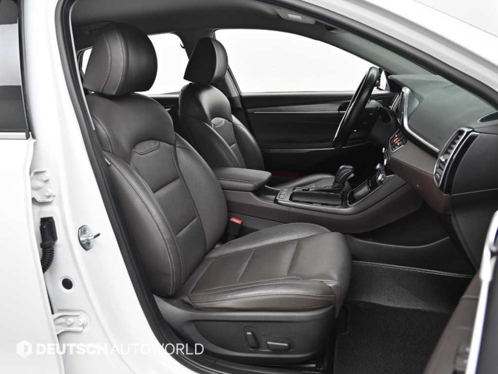 HYUNDAI Grandeur - Vista 10