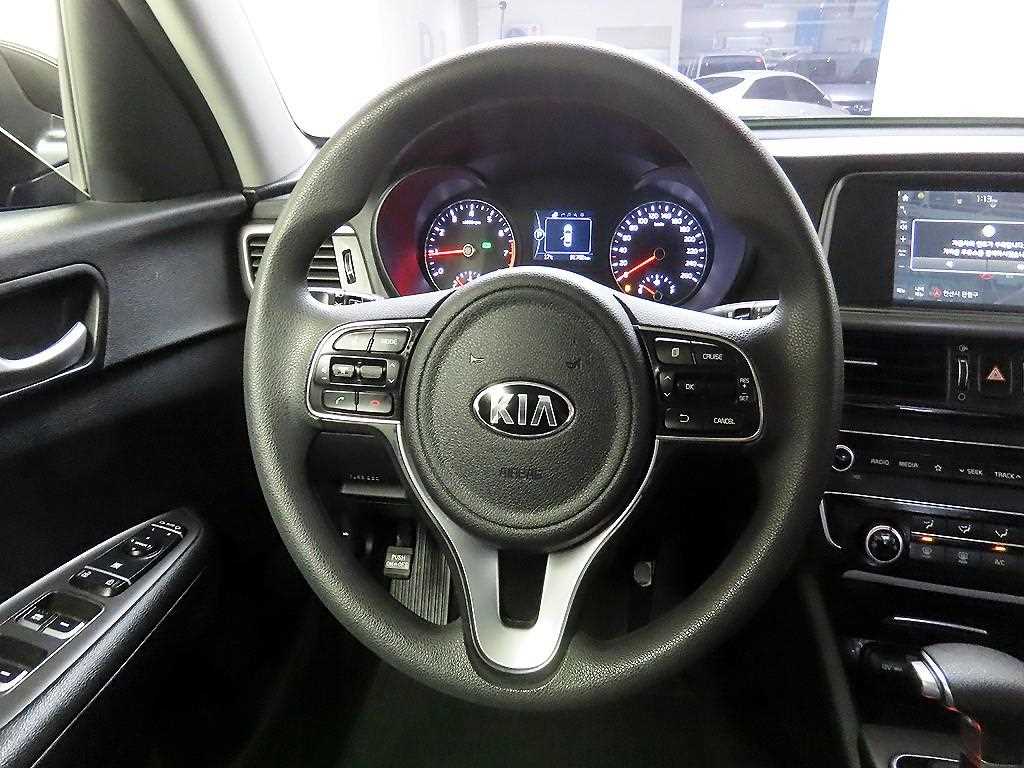 KIA K5 - Vista 7