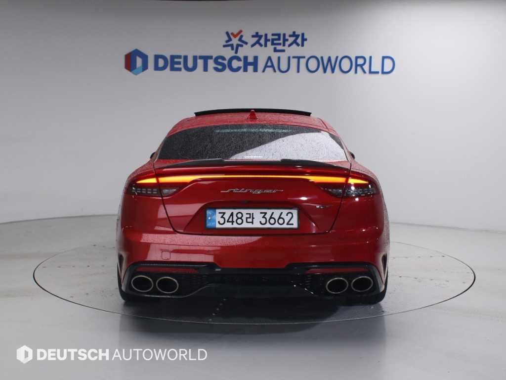 KIA Stinger - Vista 4