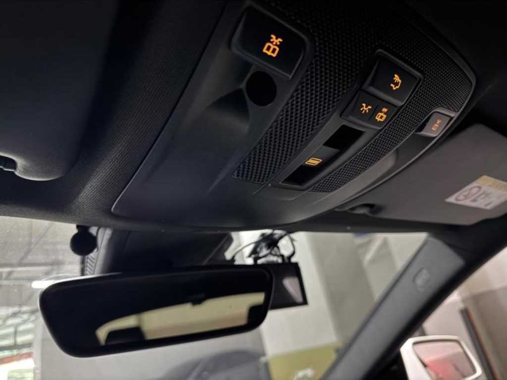 Mercedes Benz CLA Class - Vista 8