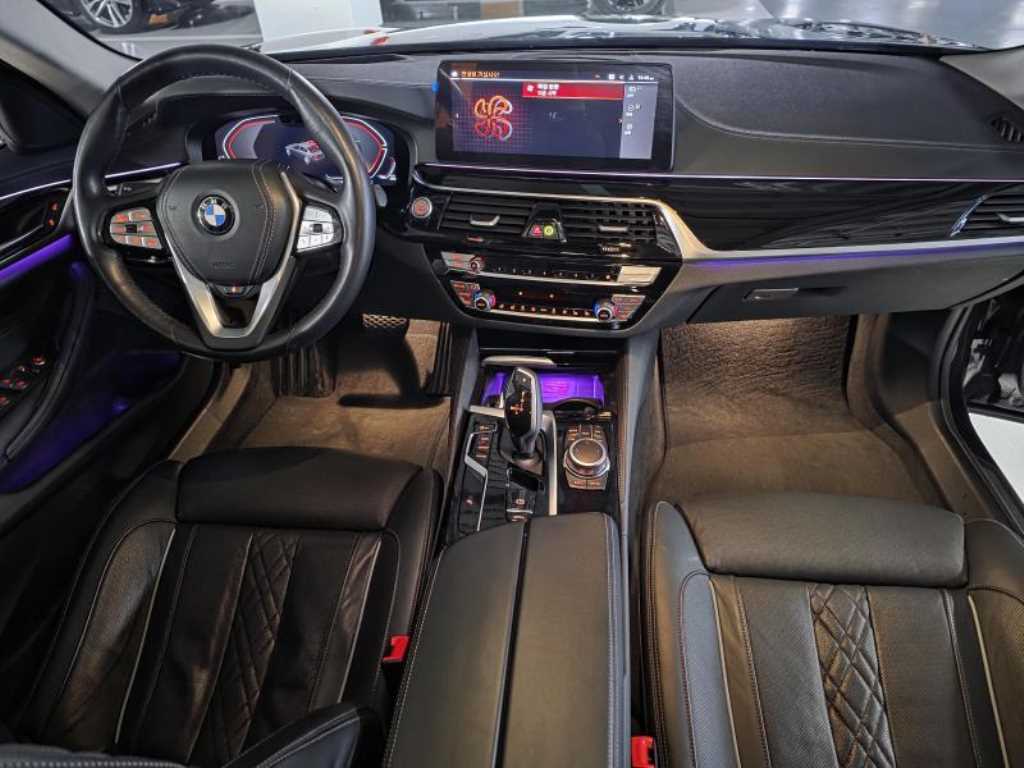 BMW 5 Series - Vista 5