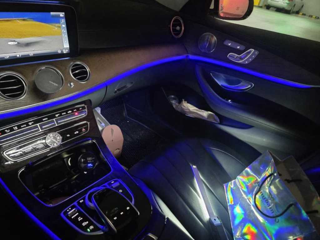 Mercedes Benz E class - Vista 9