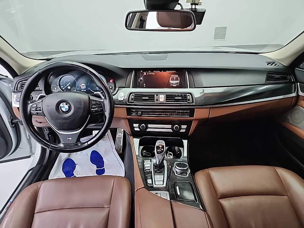 BMW 5 Series - Vista 7