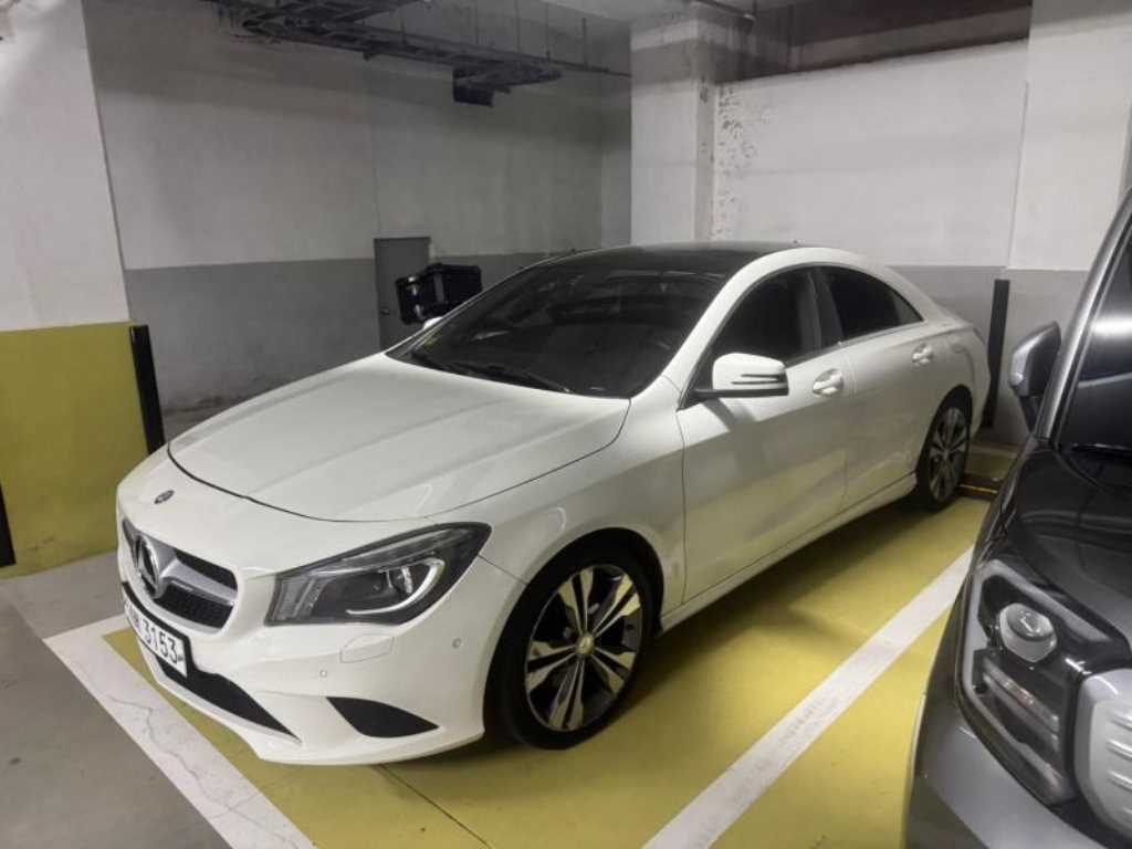 Mercedes Benz CLA Class - Vista 2