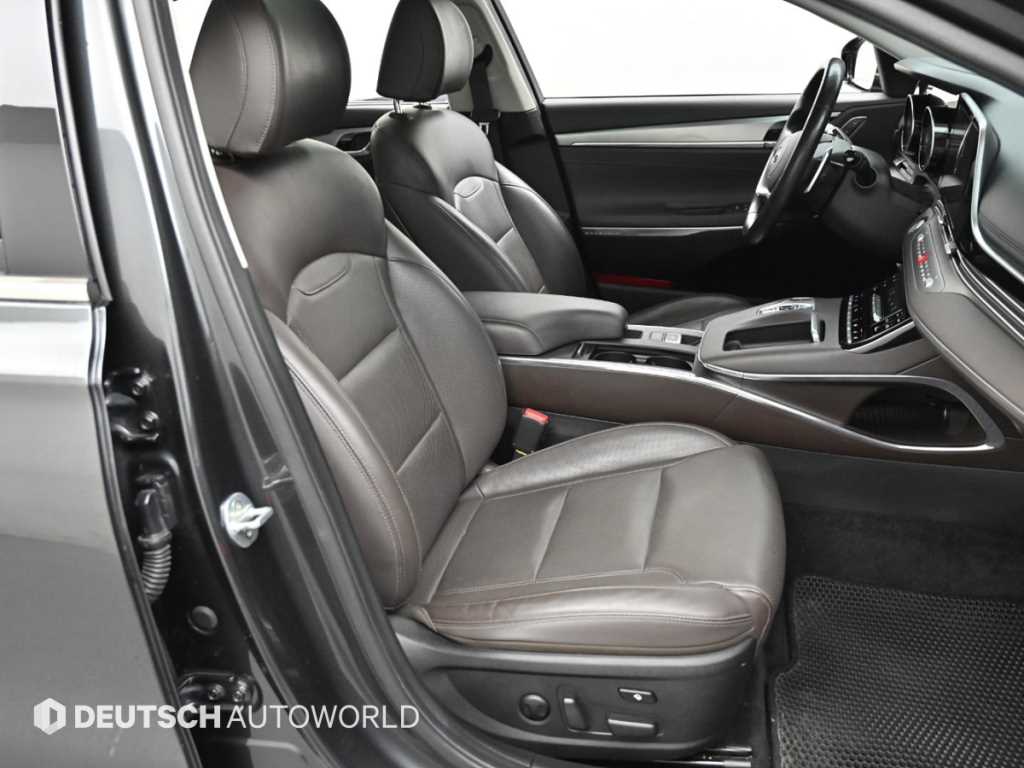 HYUNDAI Grandeur - Vista 10