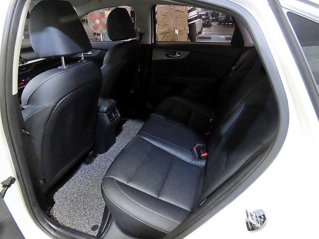 KIA K3 - Vista 7