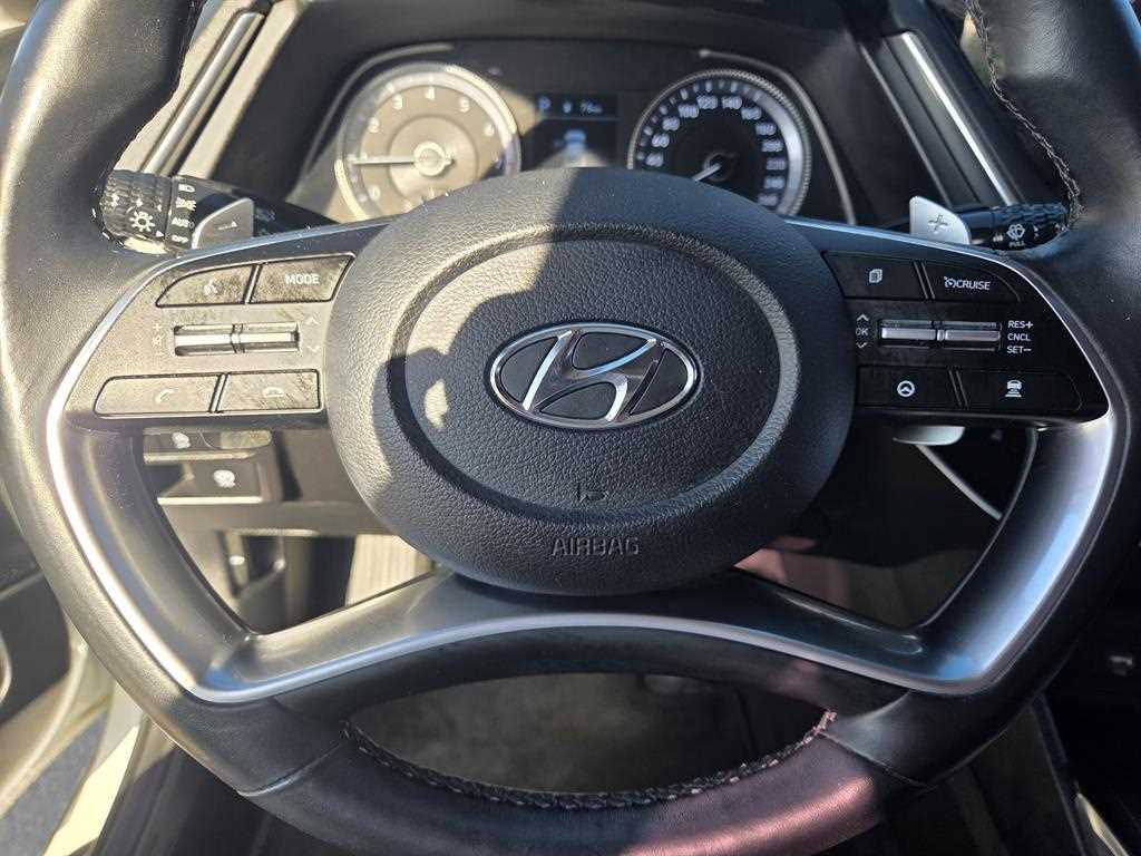 HYUNDAI Sonata - Vista 12