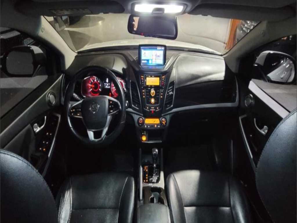 Ssangyong Korando - Vista 10