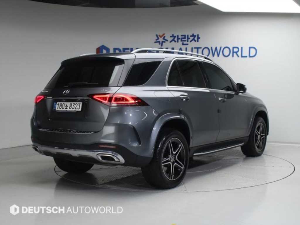 Mercedes Benz GLE Class - Vista 2