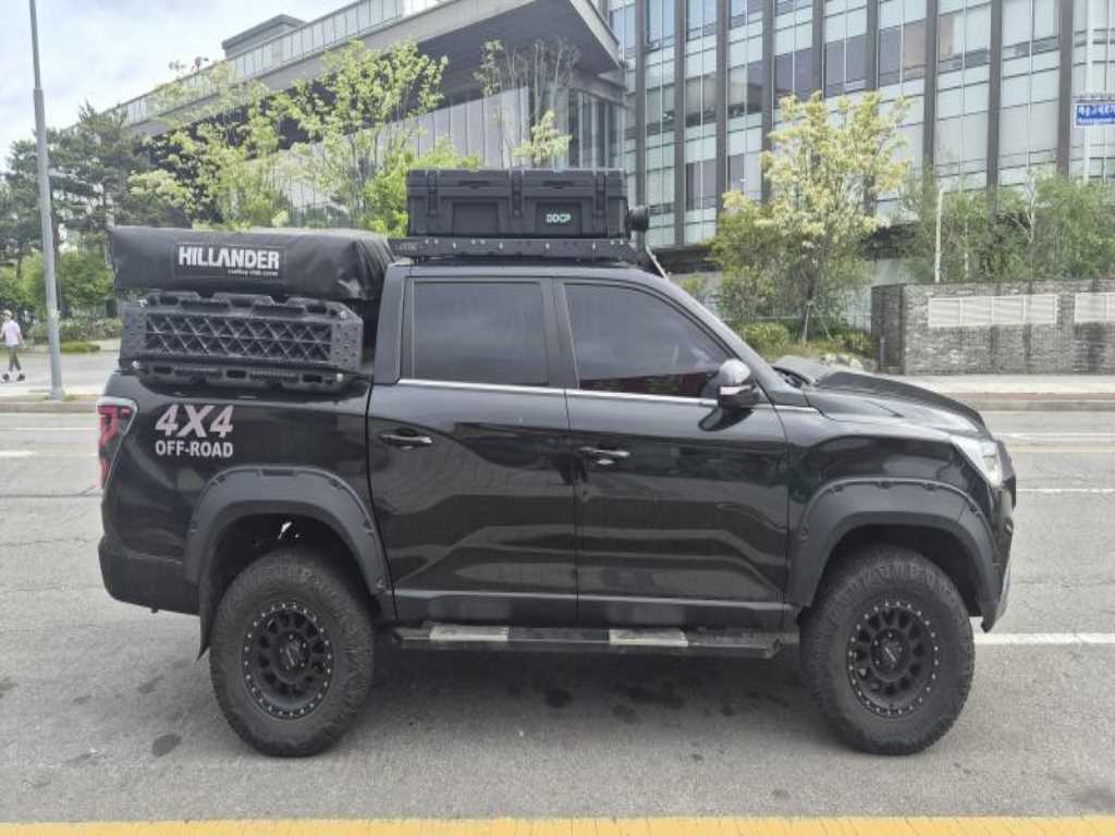 Ssangyong Rexton 2018 Negro - Importación desde Corea - HF Imports Iquique - Foto 1