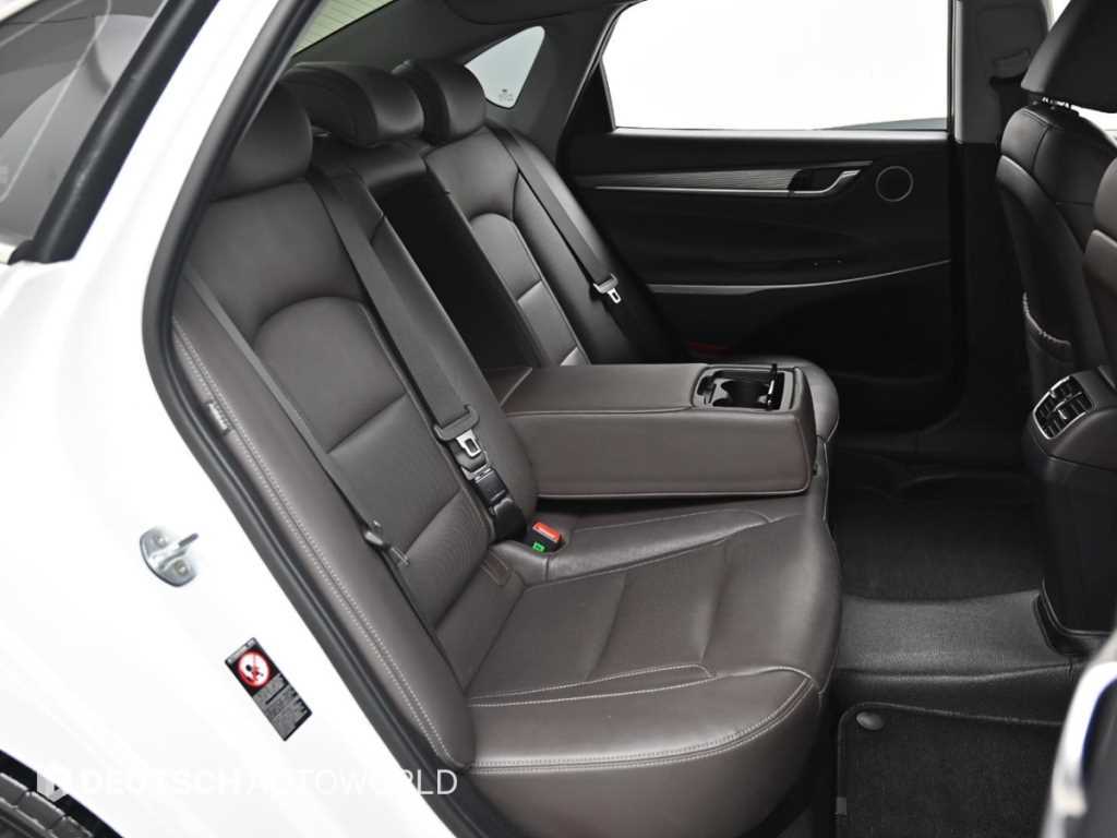 HYUNDAI Grandeur - Vista 12