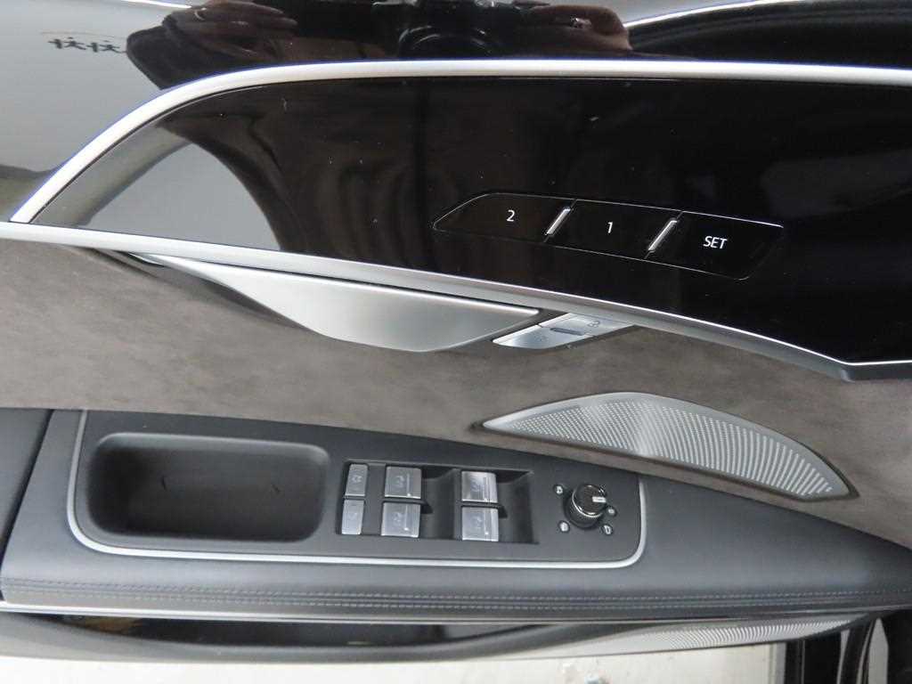 Audi A8 - Vista 9