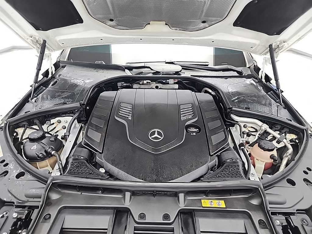 Mercedes Benz S Class - Vista 5