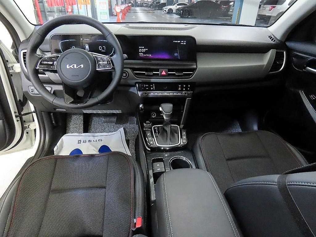 KIA Seltos - Vista 10