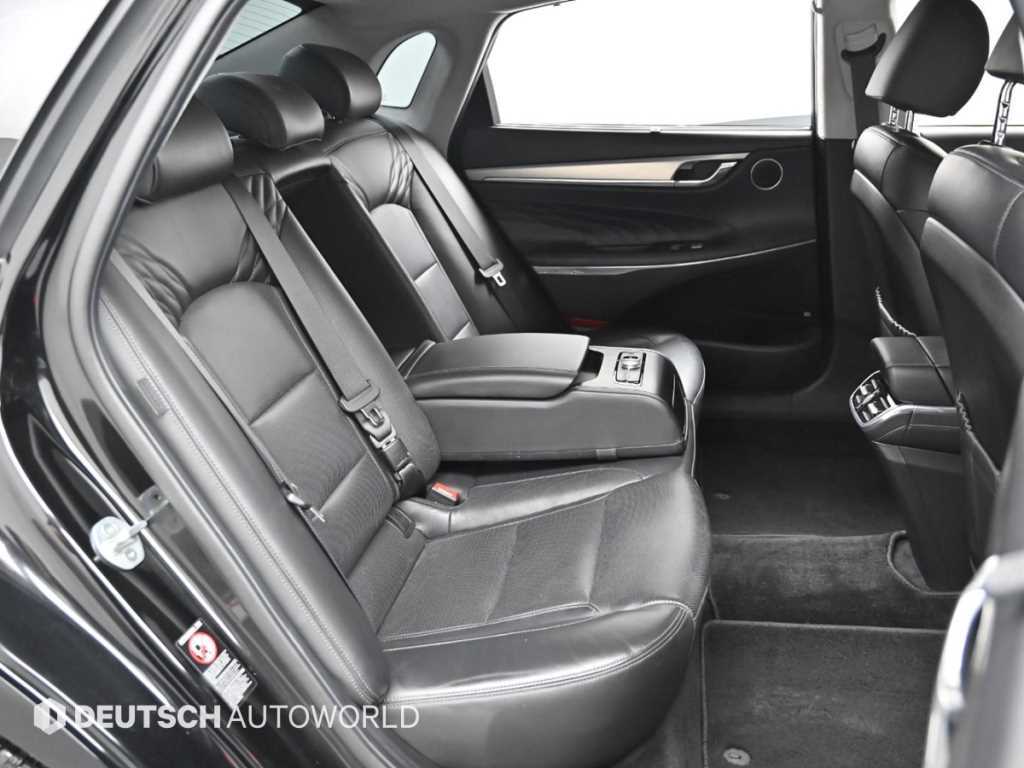 HYUNDAI Grandeur - Vista 12