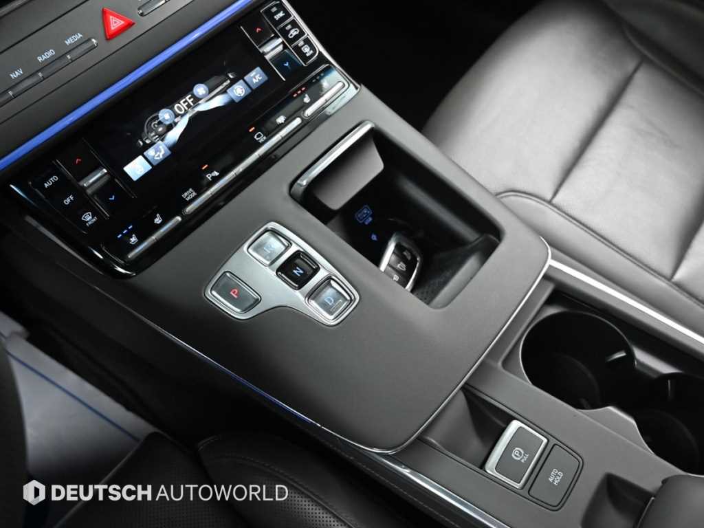 HYUNDAI Grandeur - Vista 9