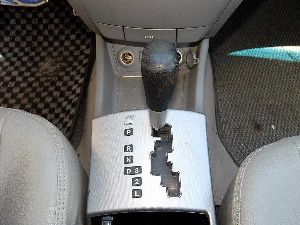 HYUNDAI Avante - Vista 10