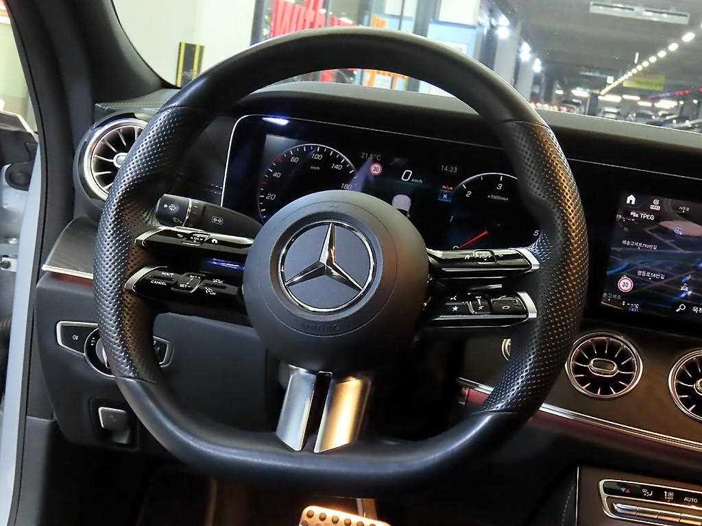 Mercedes Benz CLS Class - Vista 8
