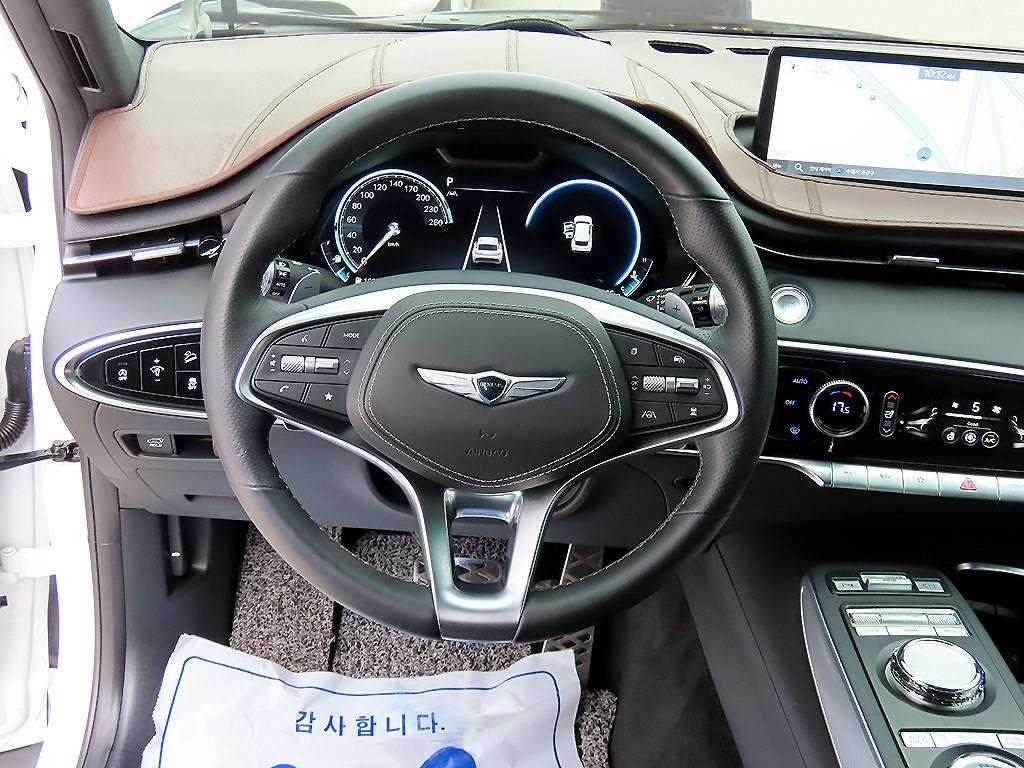 Genesis GV70 - Vista 8
