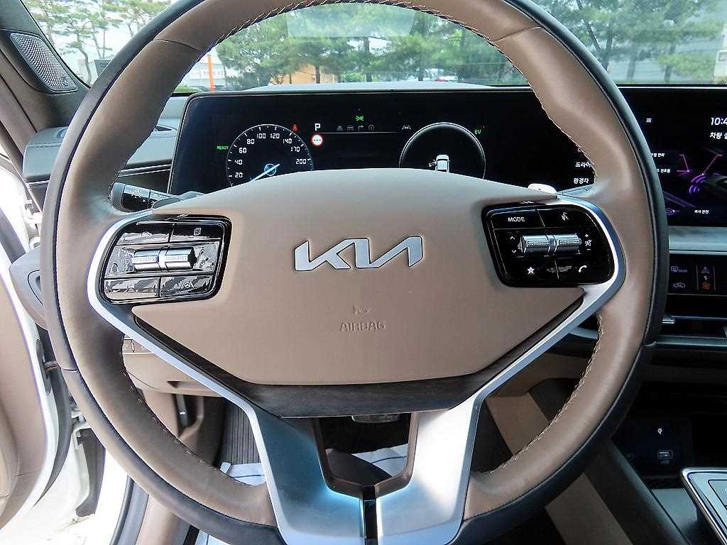 KIA K8 - Vista 8