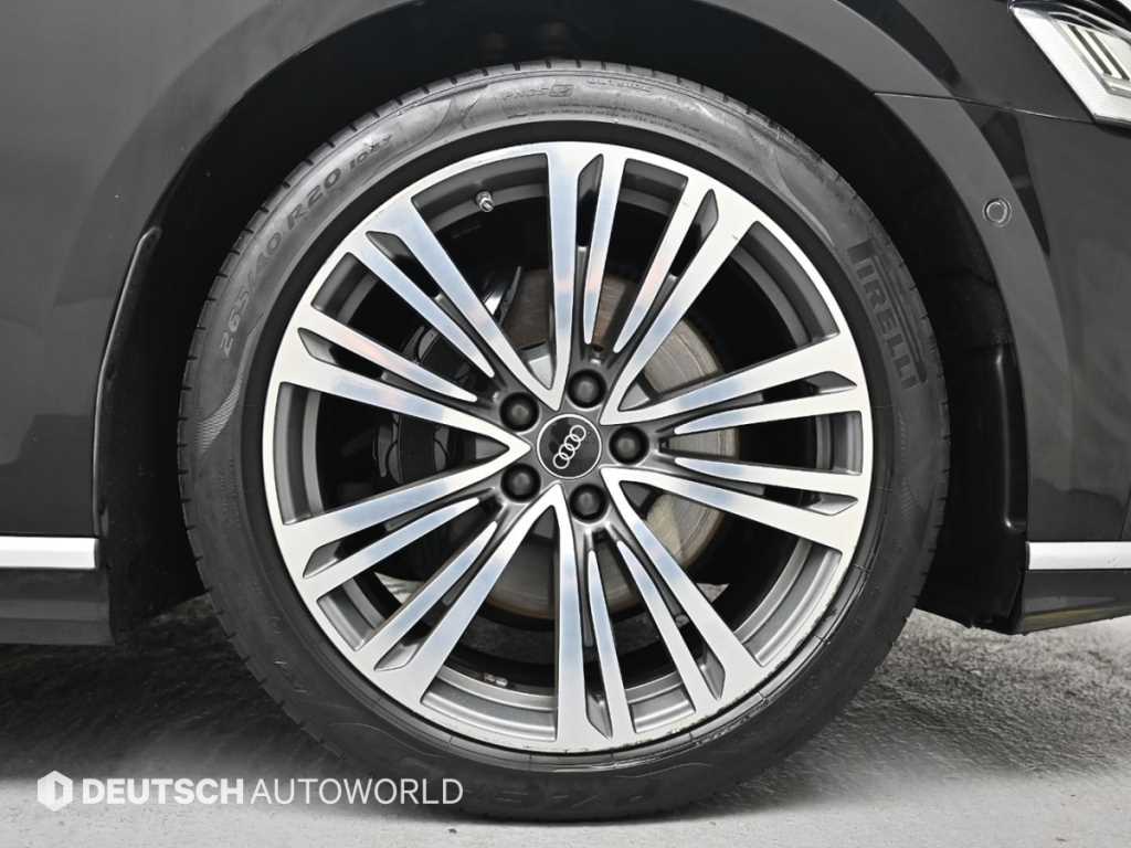 Audi A8 - Vista 5