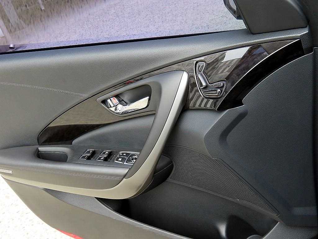 HYUNDAI Grandeur - Vista 11