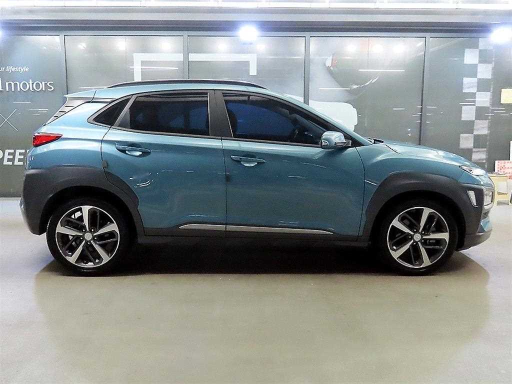 HYUNDAI Kona - Vista 3