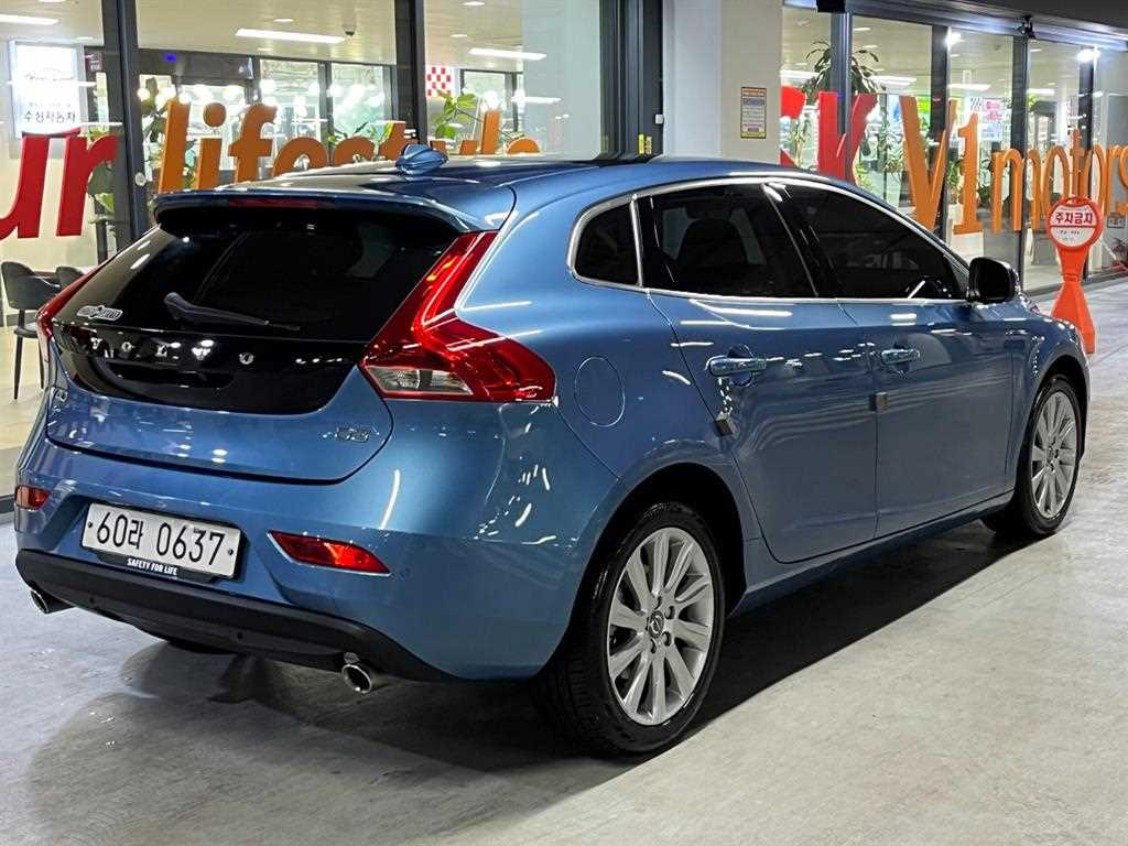 Volvo V40 - Vista 4