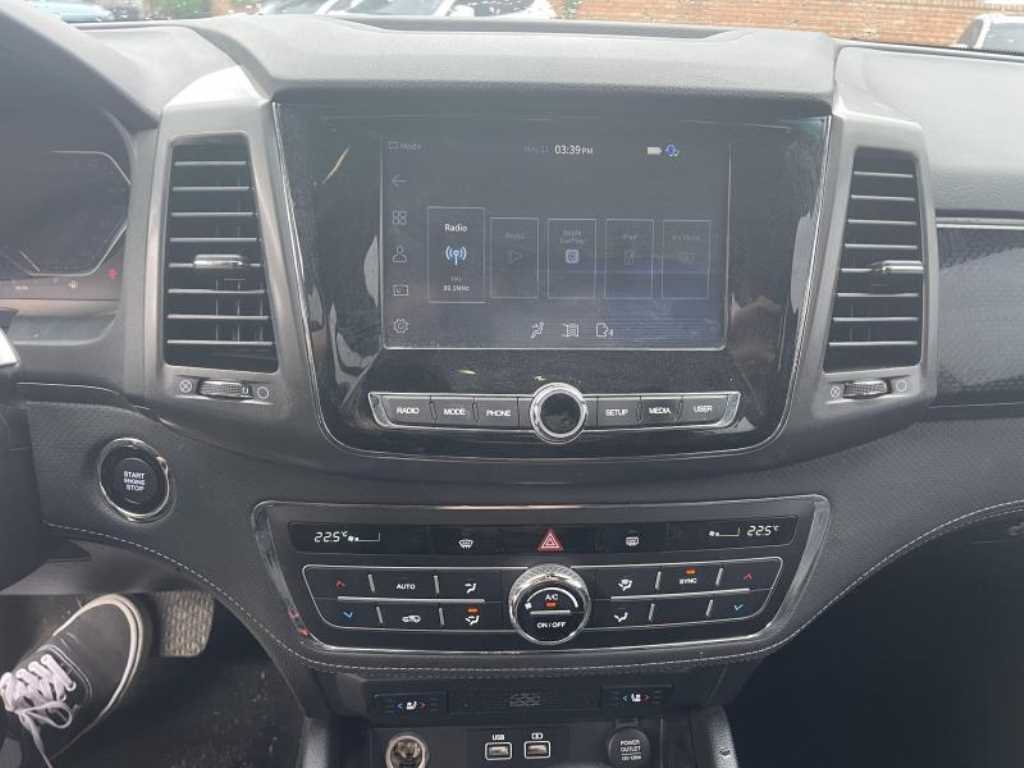 Ssangyong Rexton - Vista 9