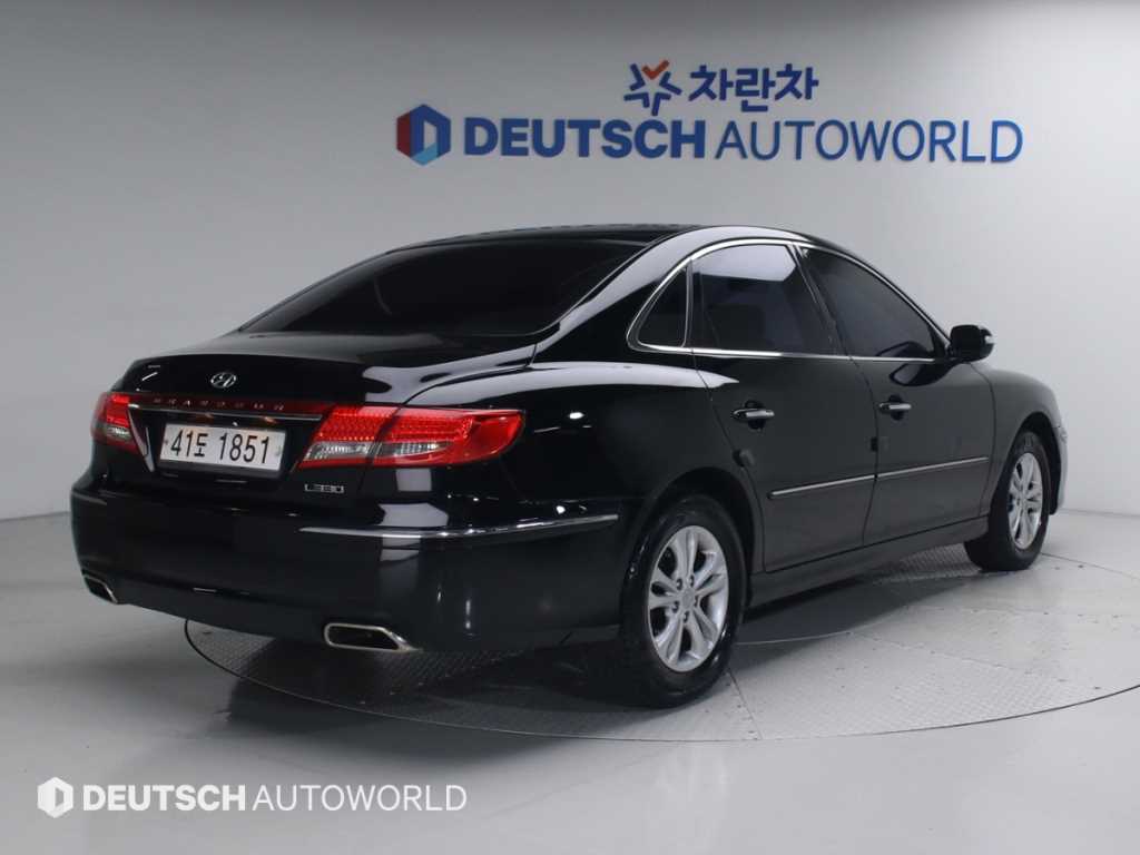 HYUNDAI Grandeur - Vista 2