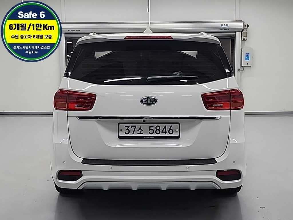 KIA Carnival - Vista 3