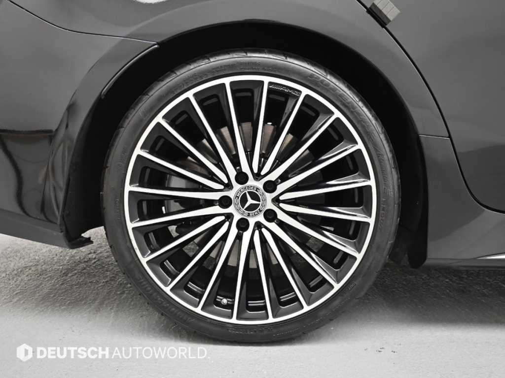 Mercedes Benz CLS Class - Vista 6