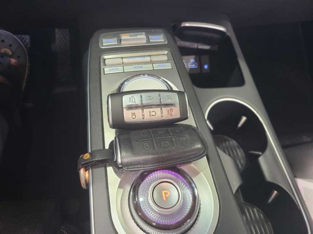 Genesis GV70 2024 Negro - Importación desde Corea - HF Imports Iquique - Foto 16