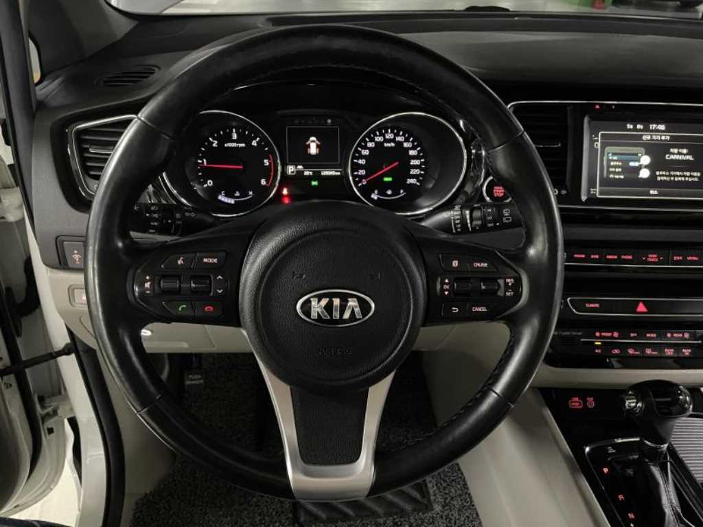 KIA Carnival 2016 Blanco - Importación desde Corea - HF Imports Iquique - Foto 20
