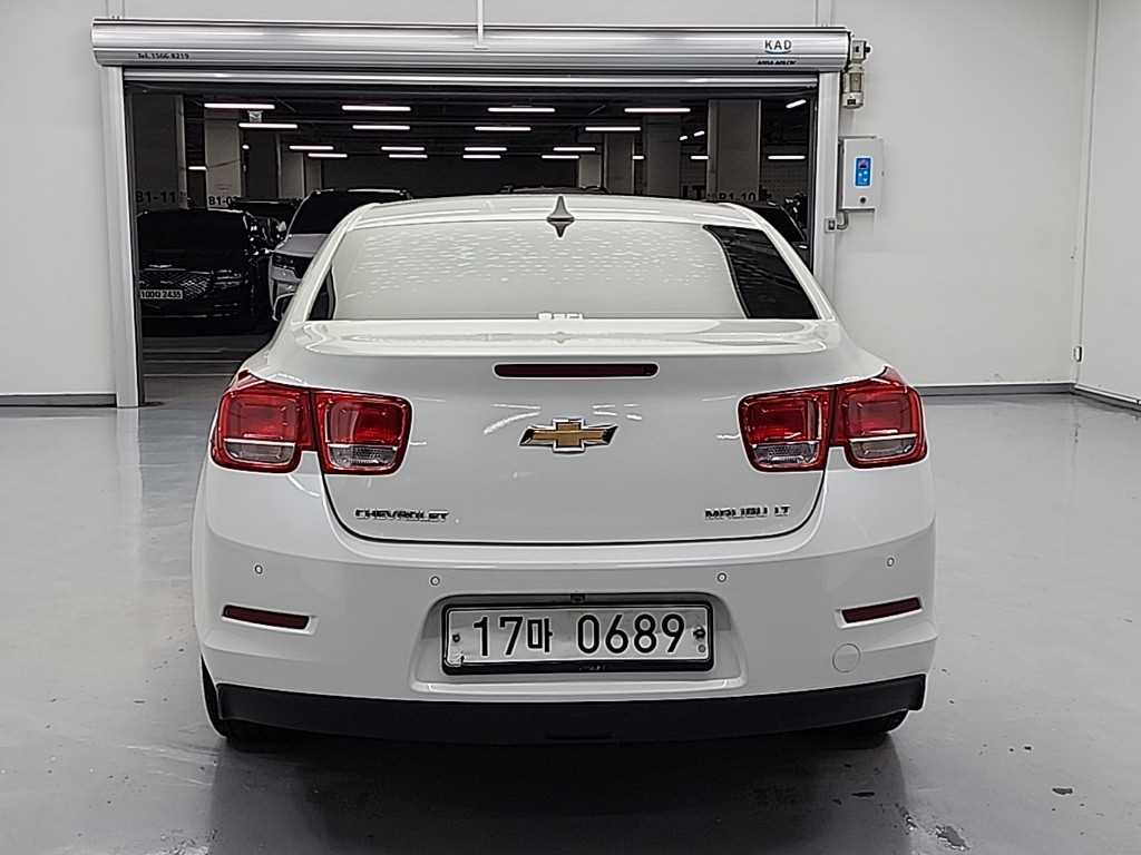 Chevrolet Malibu - Vista 3