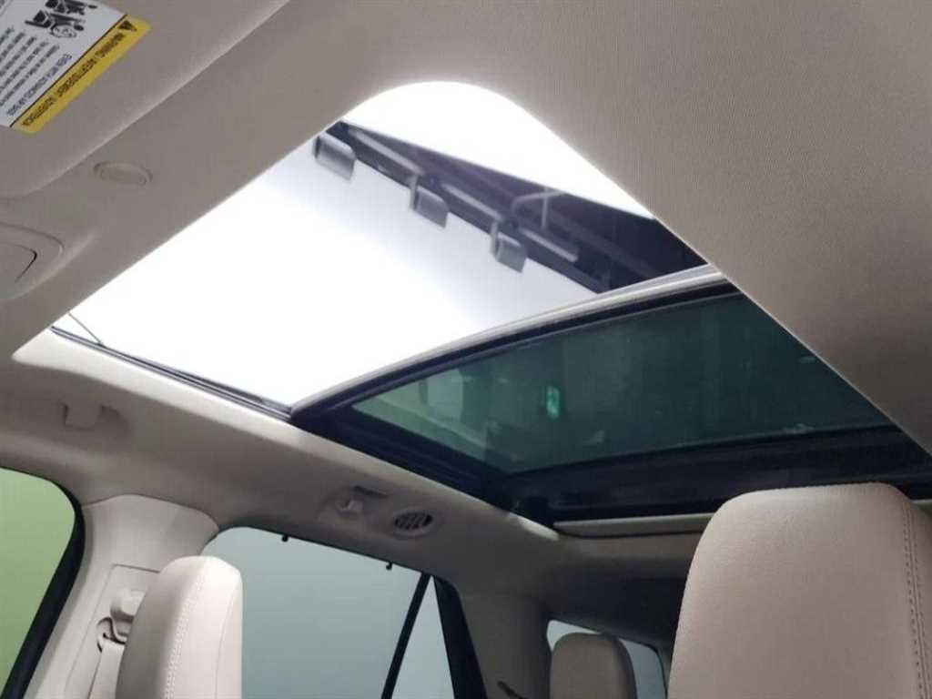 Ford Explorer - Vista 12