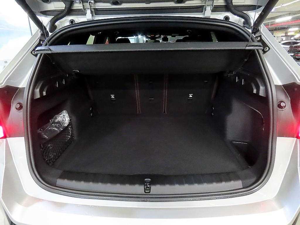BMW X1 2025 Plateado - Importación desde Corea - HF Imports Iquique - Foto 17