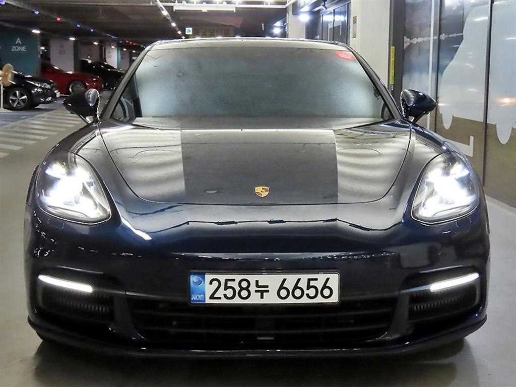 Porsche Panamera - Vista 2