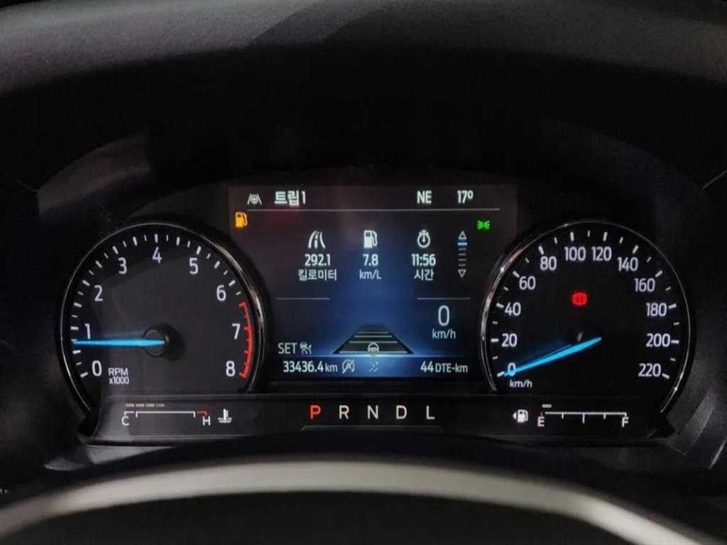 Ford Explorer - Vista 11