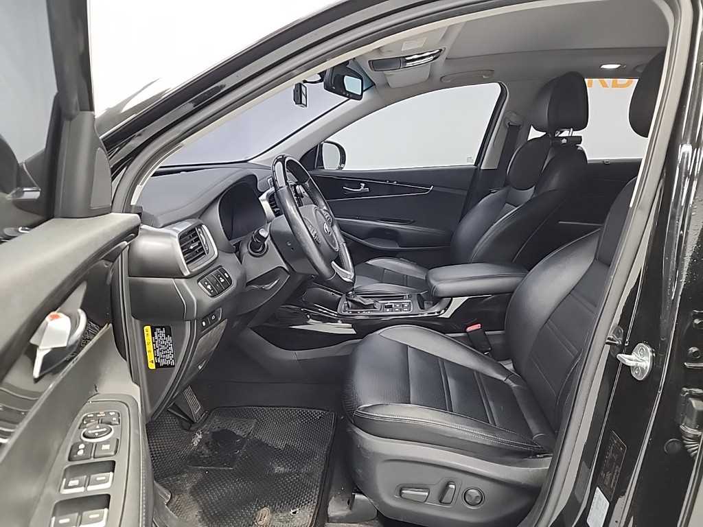 KIA Sorento - Vista 11