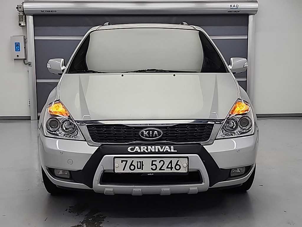 KIA Carnival - Vista 2