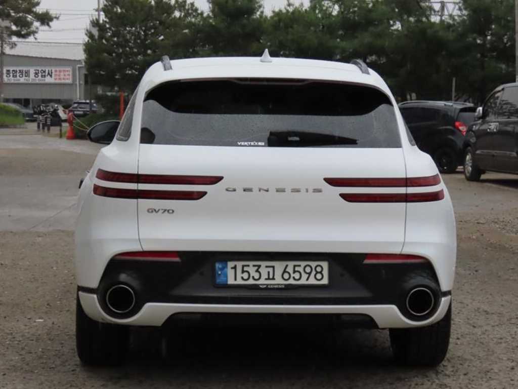 Genesis GV70 - Vista 4