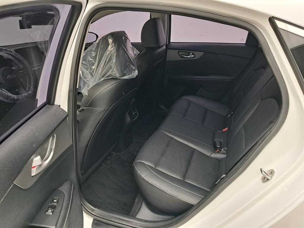 KIA K3 - Vista 12