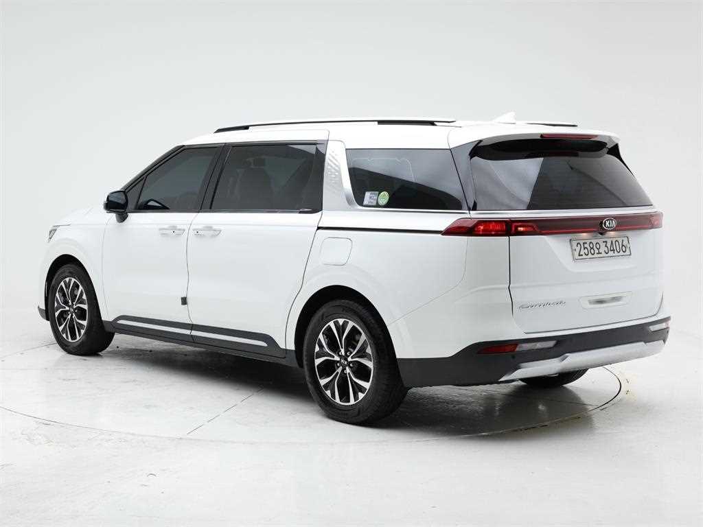 KIA Carnival - Vista 4