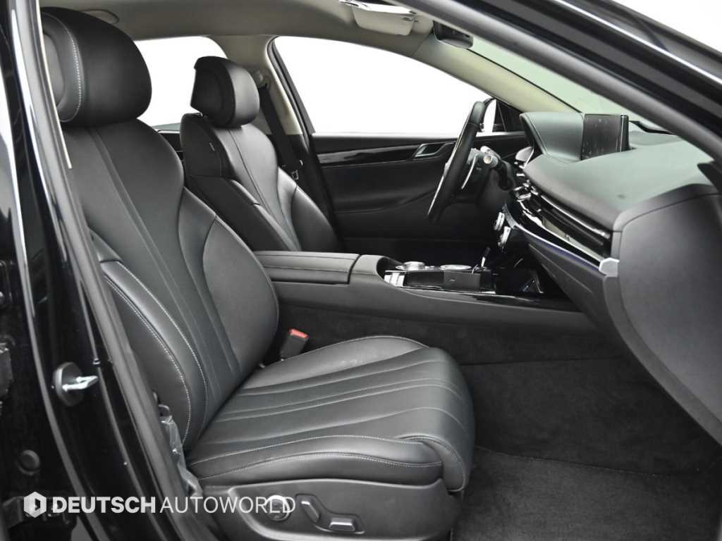 Genesis G80 - Vista 10
